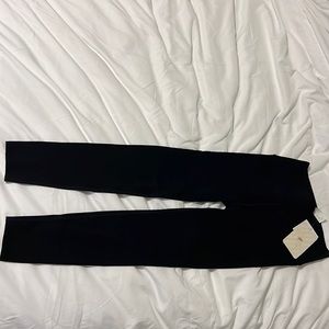 NWT Fabletics Sculptknit Leggings 7/8 Length Size L